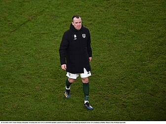 Glenn Whelan leaves Hearts by...
